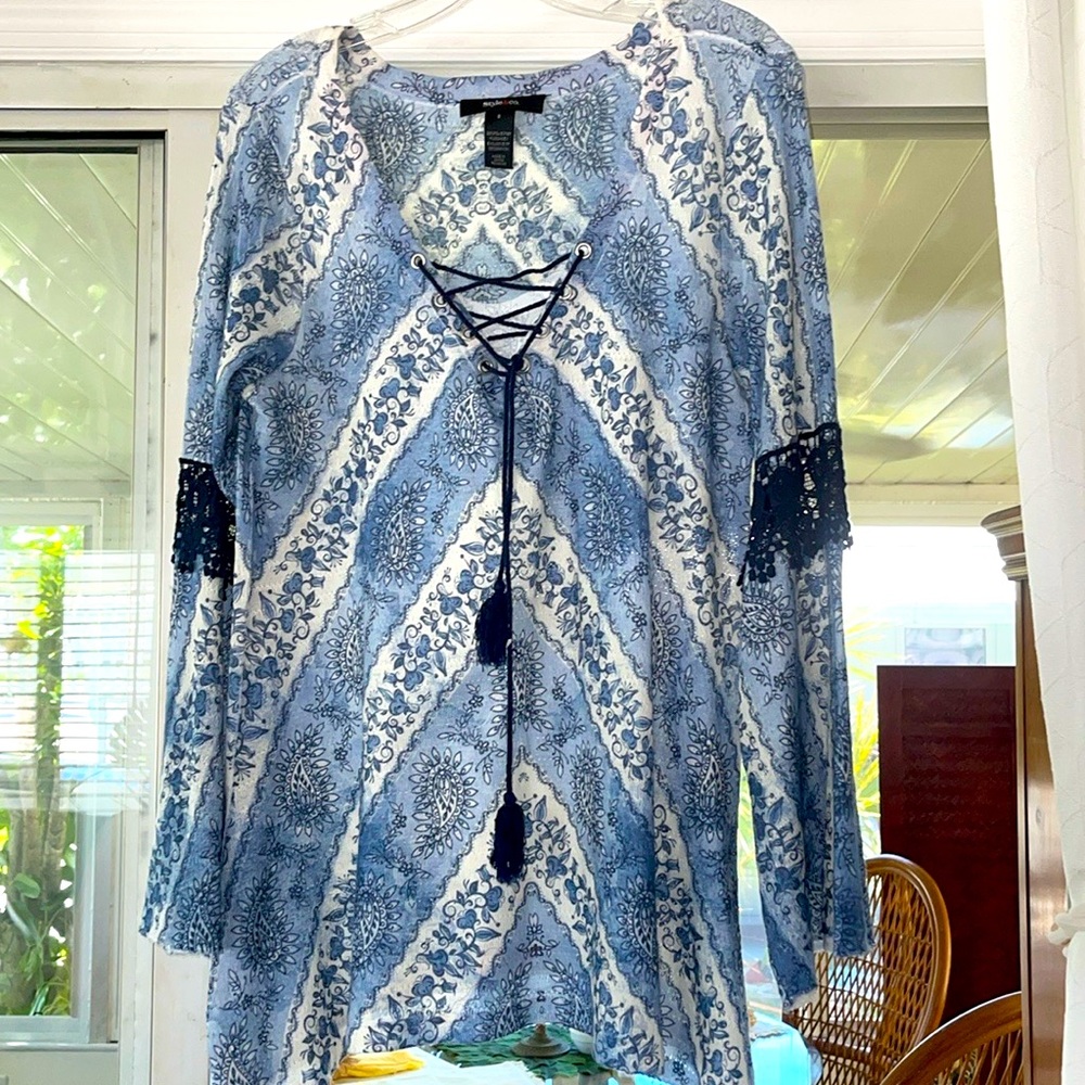 Long sleeve dress shirt